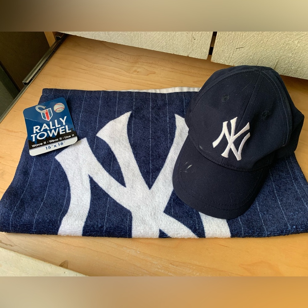 NY Yankees Baby Set